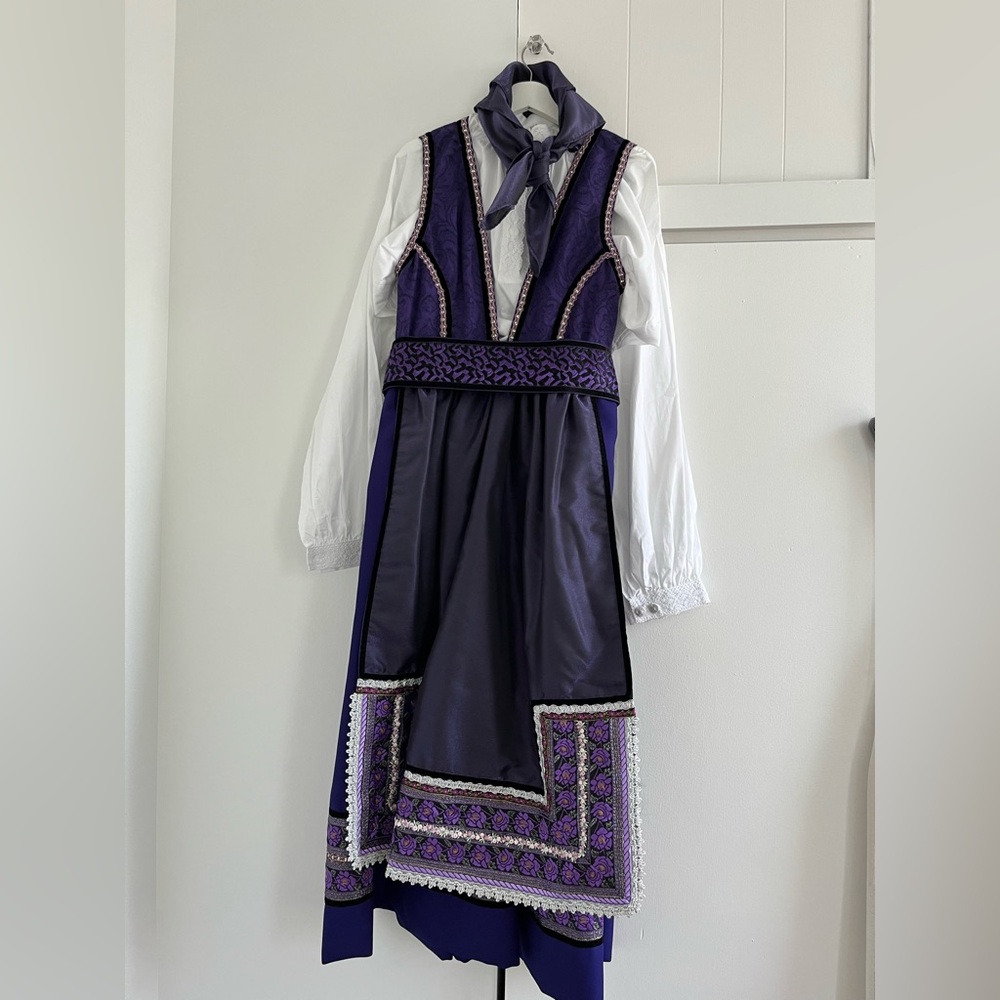NWT Brand new handmade in the US women’s bunad S-L adjustable